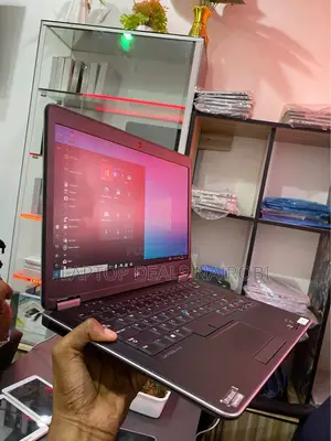 Laptop Dell Latitude 7440 8GB Intel Core i7 SSD 256GB