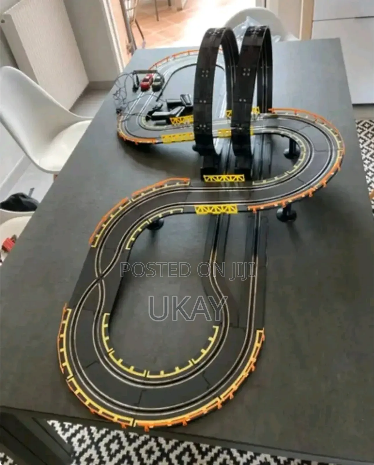Uk Toy Race Car Track Set.