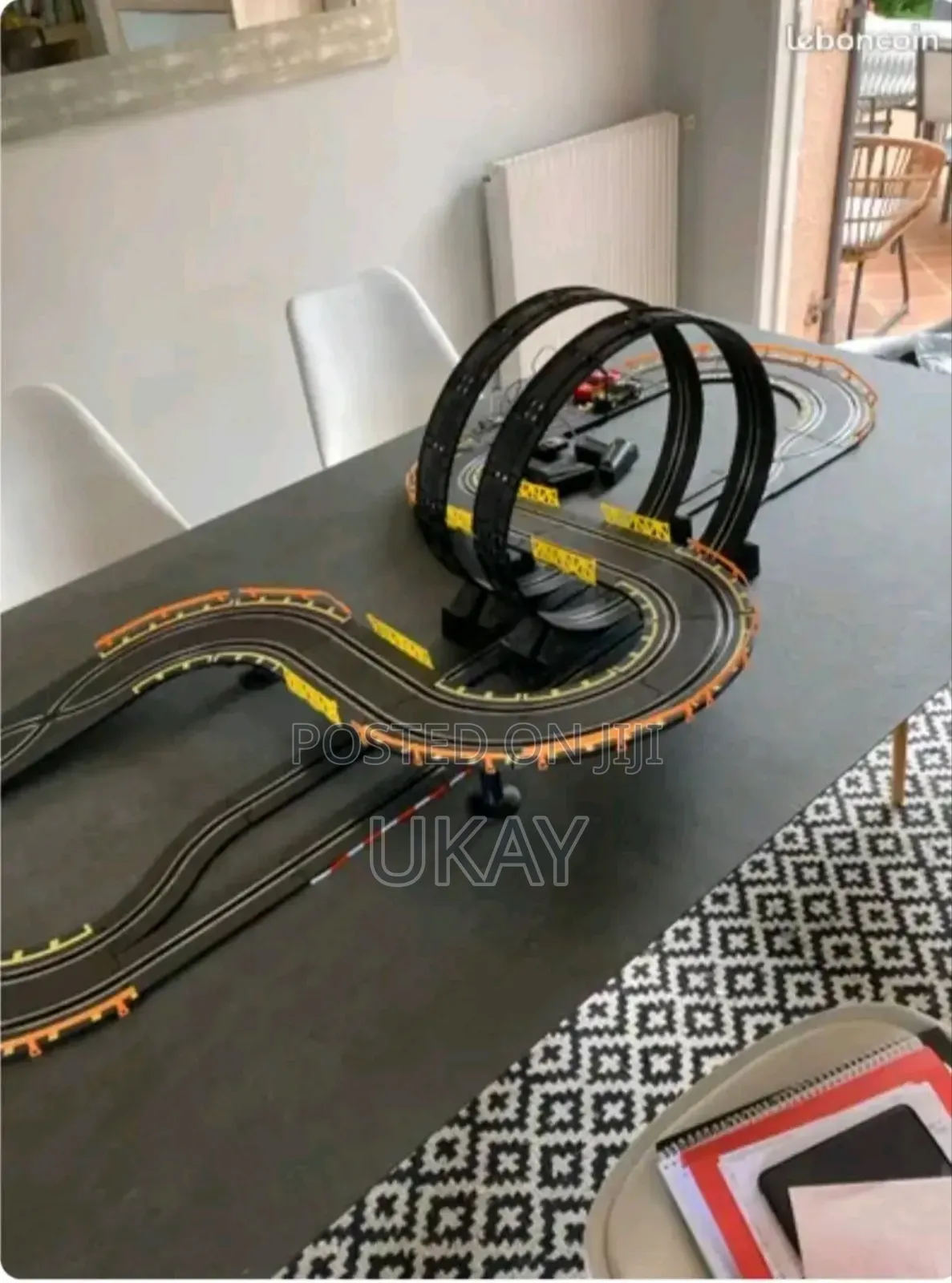Uk Toy Race Car Track Set.