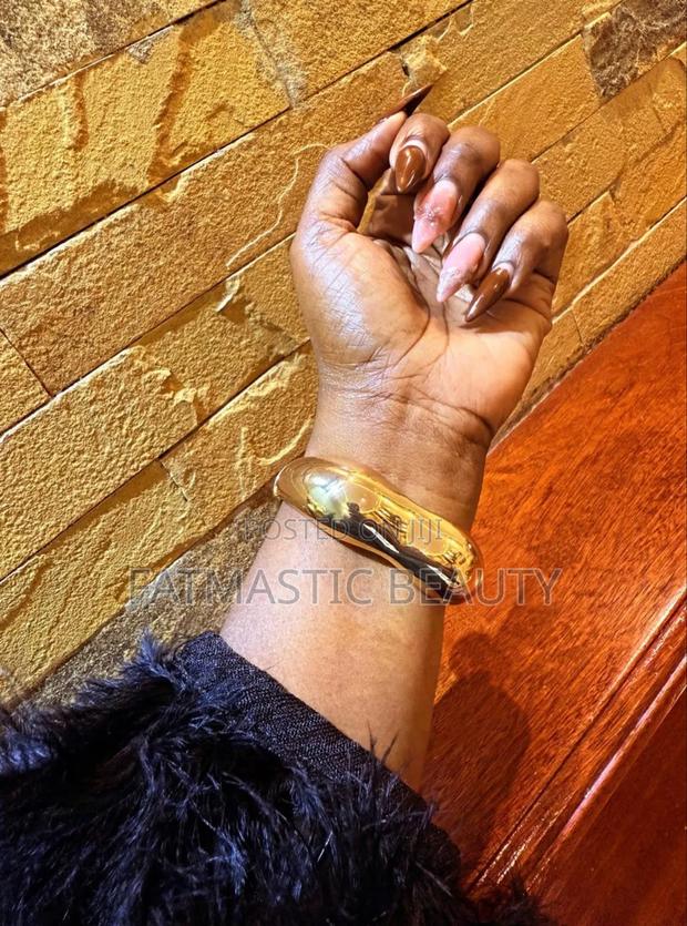 Trending Bangles Each 800 - main view