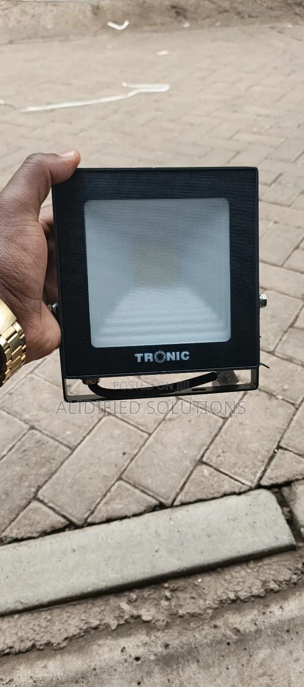 Tronic Floodlight 30w - thumbnail 2