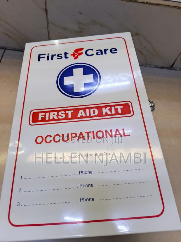 First Aid Occupational Kit With Metallic Lockable Box - thumbnail 3