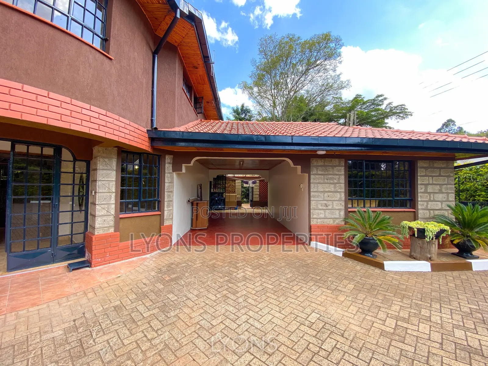 4bdrm Villa in Hardy for rent