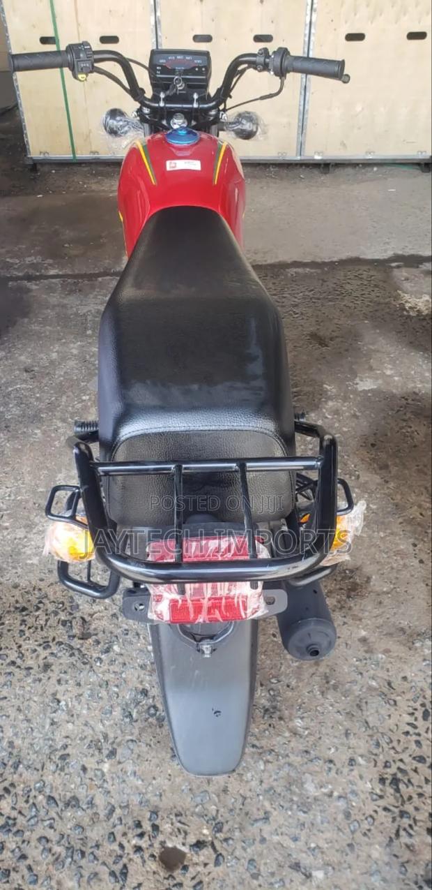 Honda 2019 Red - main view