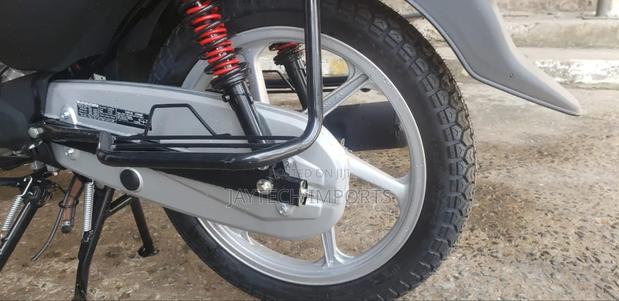 Honda 2019 Red - thumbnail 4