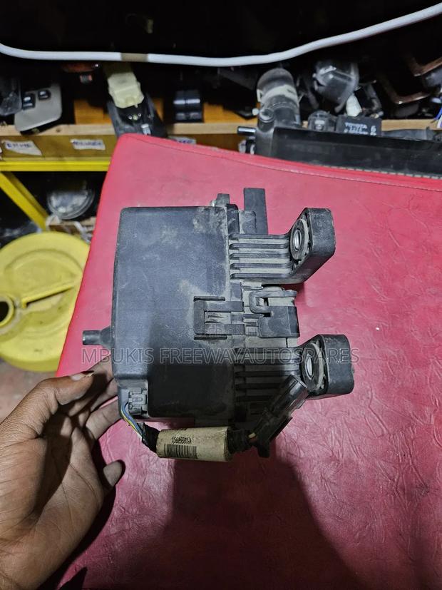 Fuse Box for Nissan Serena - thumbnail 3