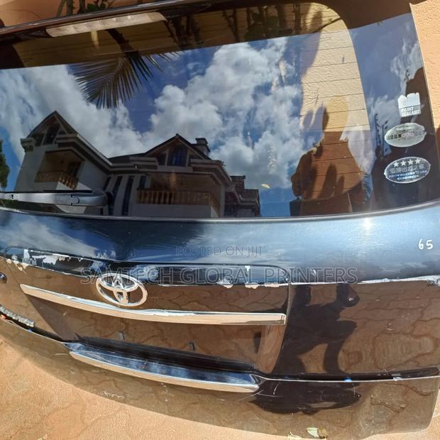 Excellent Quality Toyota Vanguard Boot Available
