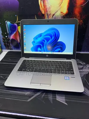 Laptop HP EliteBook 820 G4 8GB Intel Core I5 SSD 256GB