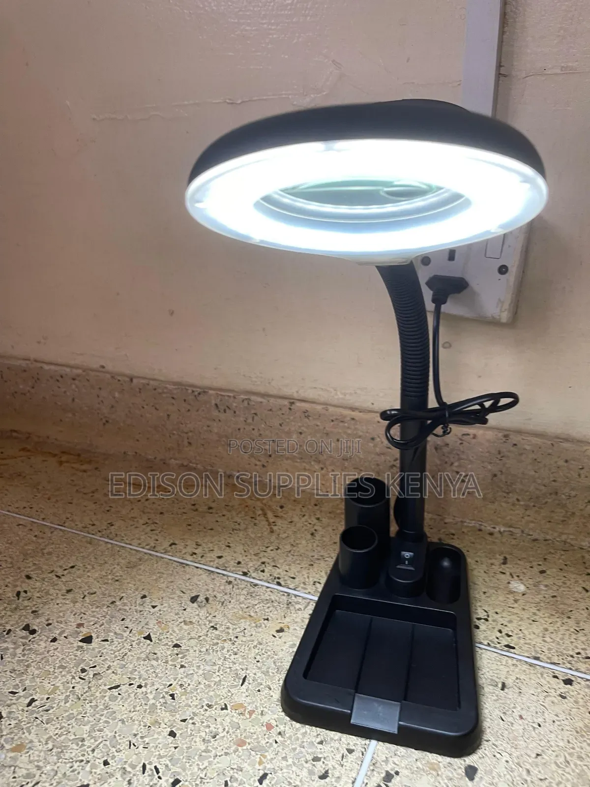 Magnifying Glass Magnifier Lamp Desk Adjustable Light