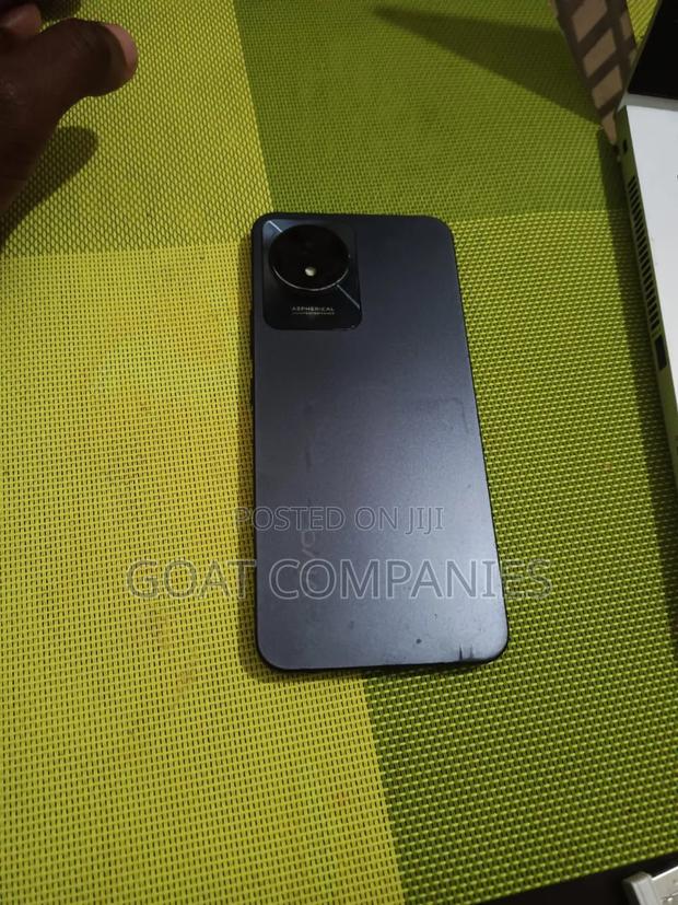 Vivo Y02 32 GB Black - main view