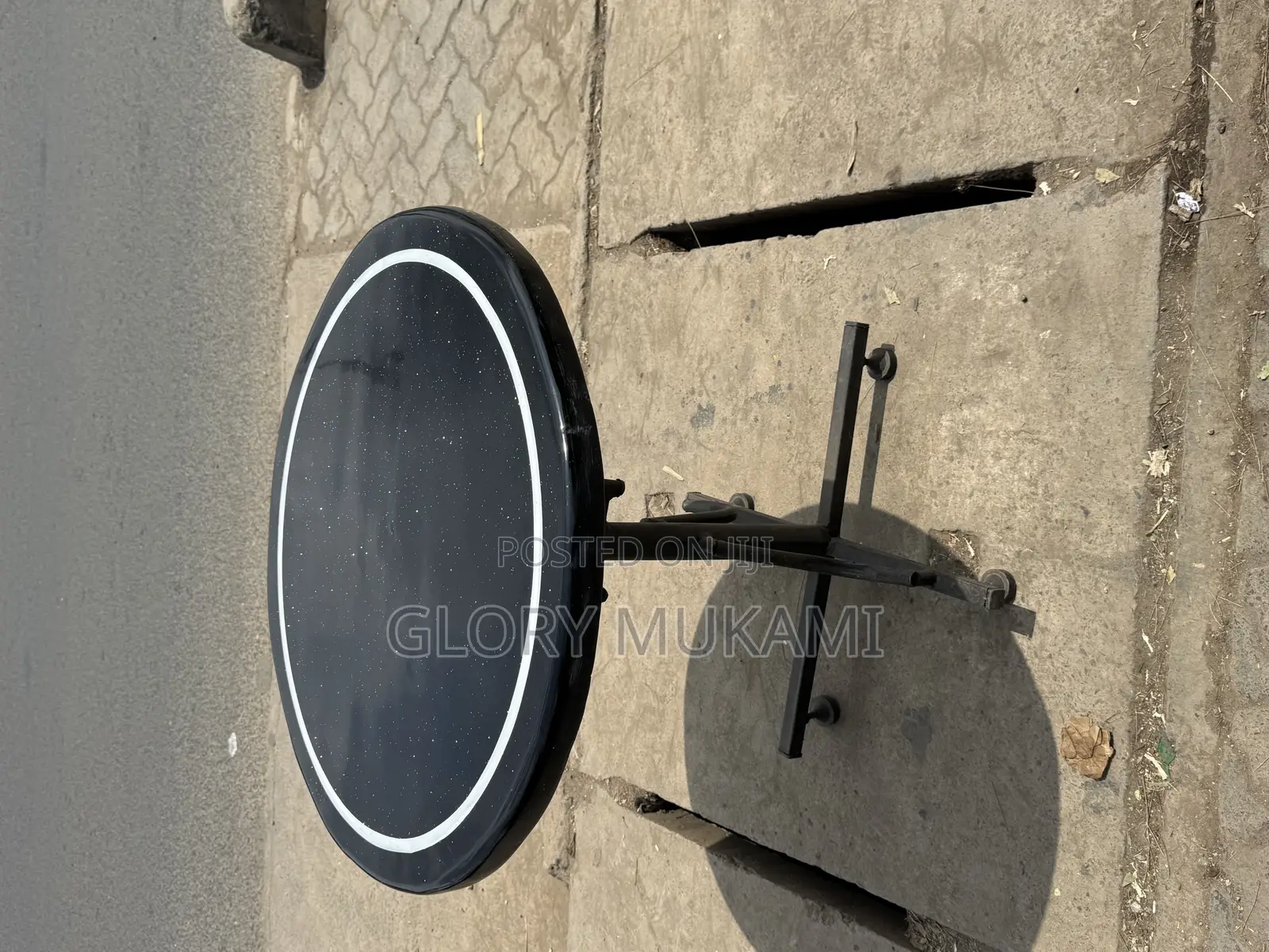 Black Round Restaurant And Bar Tables