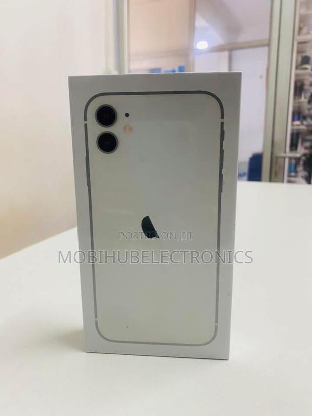 New Apple iPhone 11 64 GB White - thumbnail 2