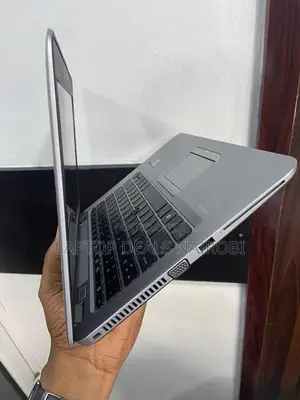 Laptop HP EliteBook 820 G4 8GB Intel Core I5 SSD 256GB