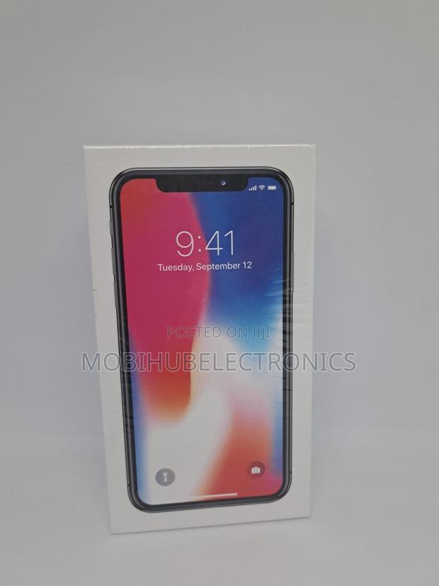 New Apple iPhone X 256 GB Silver