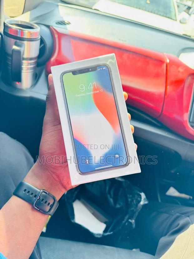 New Apple iPhone X 256 GB Silver - thumbnail 2