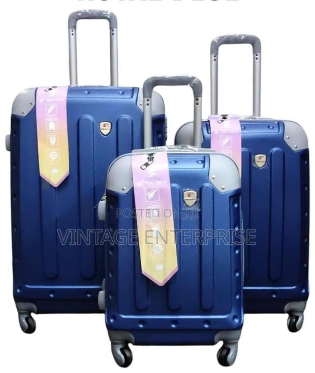 3in1 Luxurious Fibre Suitcase - thumbnail 2