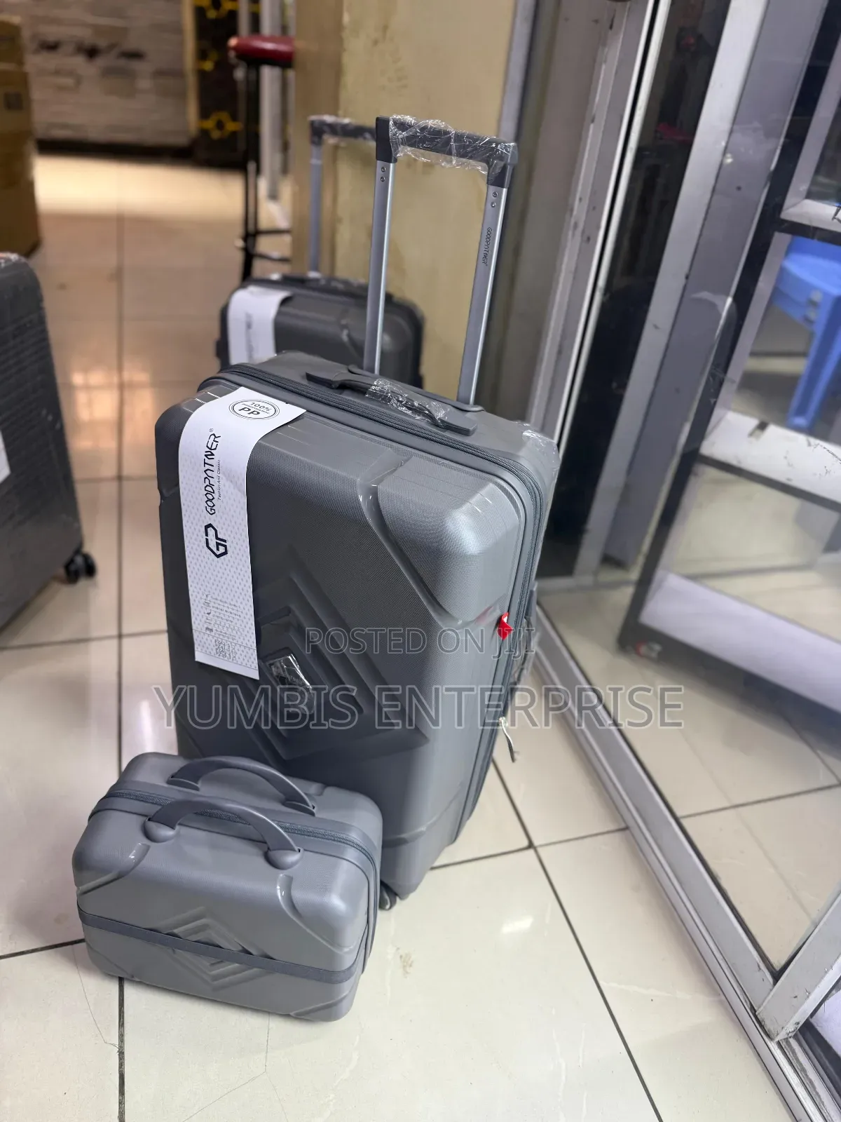 Medium Suitcase 66cm With Carry-on 38cm Set 