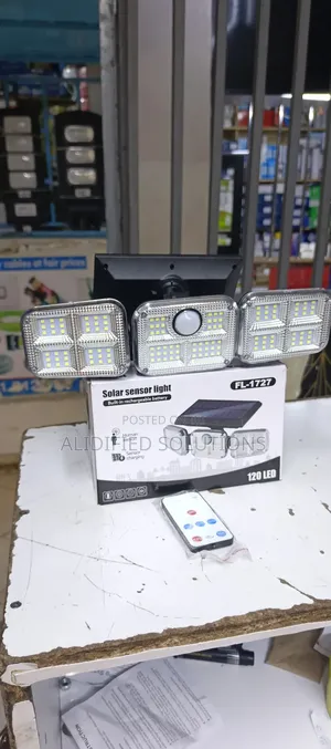 3headed Foldable Solar Sensor Light