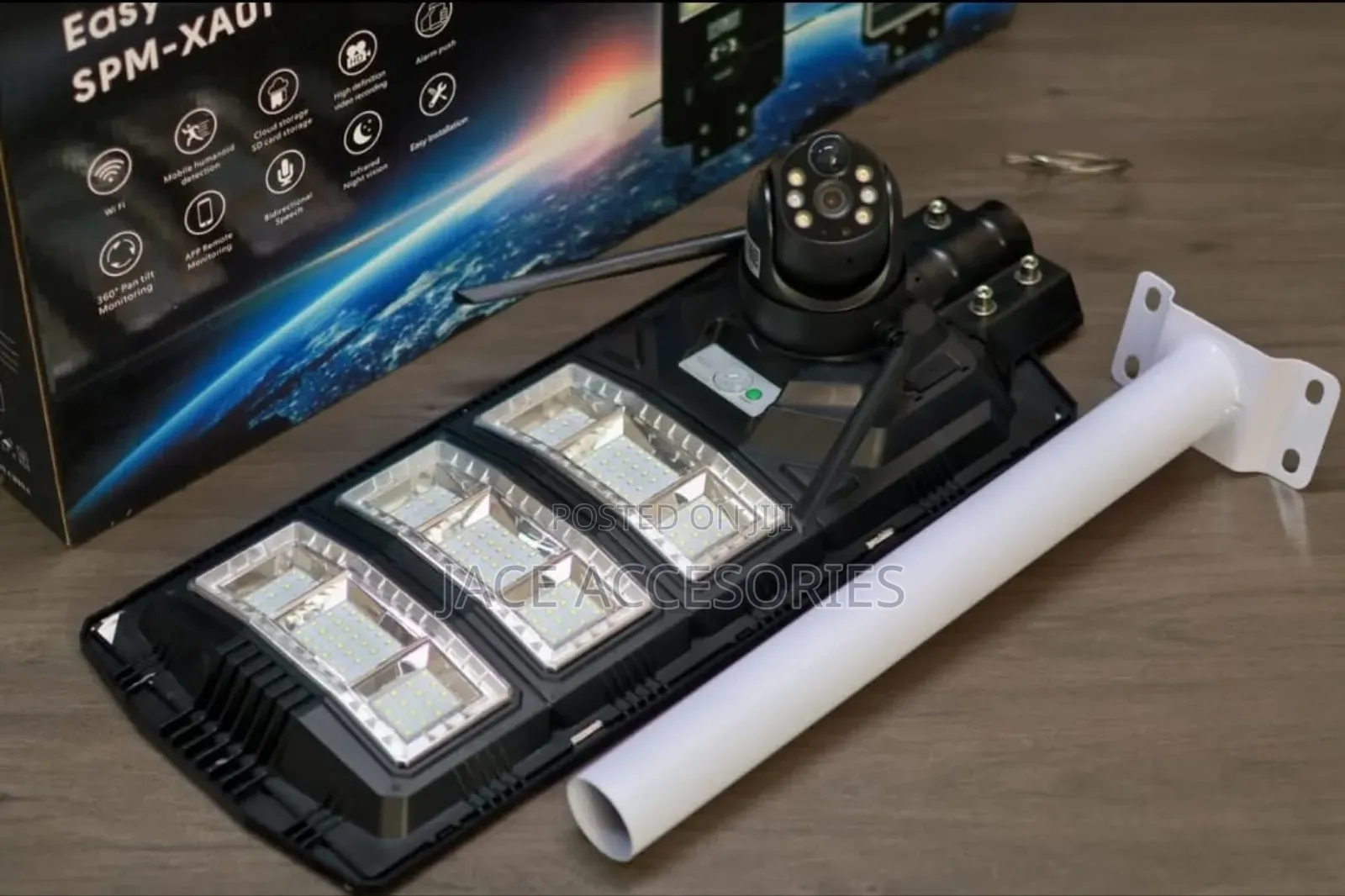 Multifunctional  2 In 1 Solar Floodlight  Cctcamera