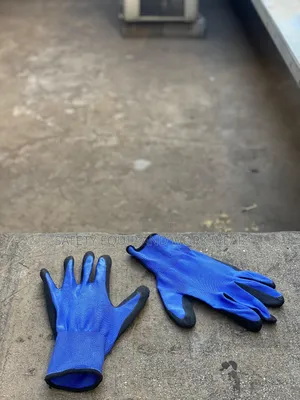Diamond Grip Gloves With Extra Strength.