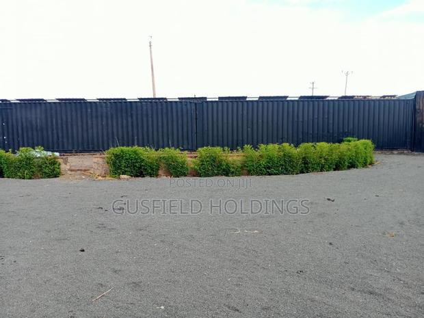 Large Yard/Commercial Space to Let - thumbnail 3