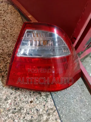 Toyota Nze Back Light 2005