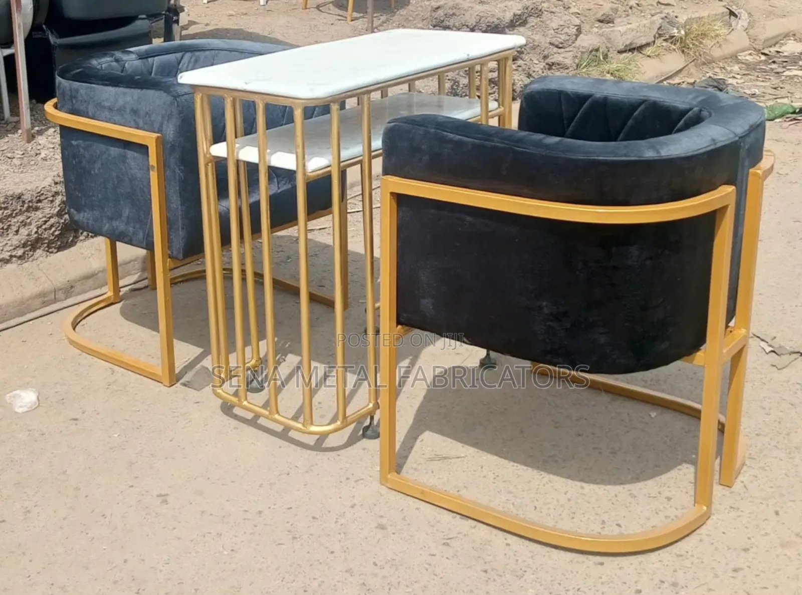 Stylish Chair Set With a Table