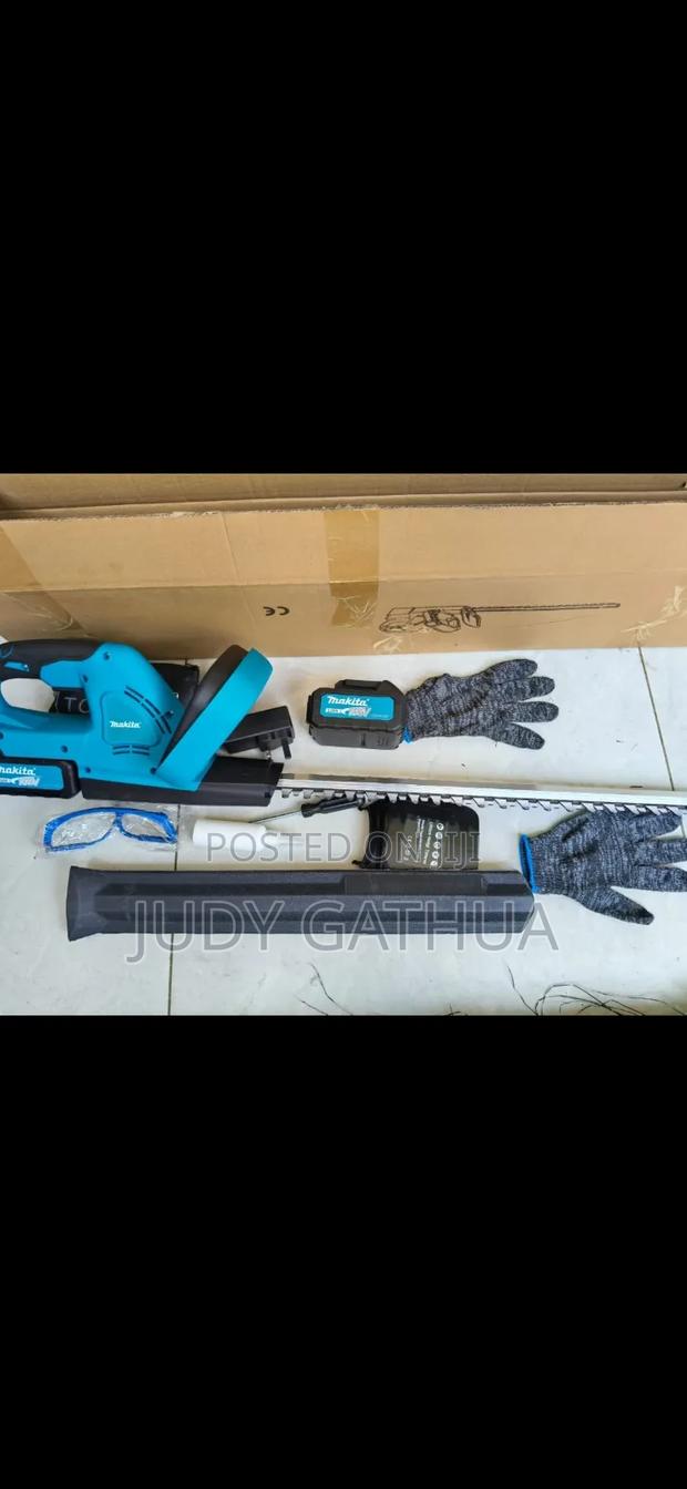 Cordless Hedge Trimer