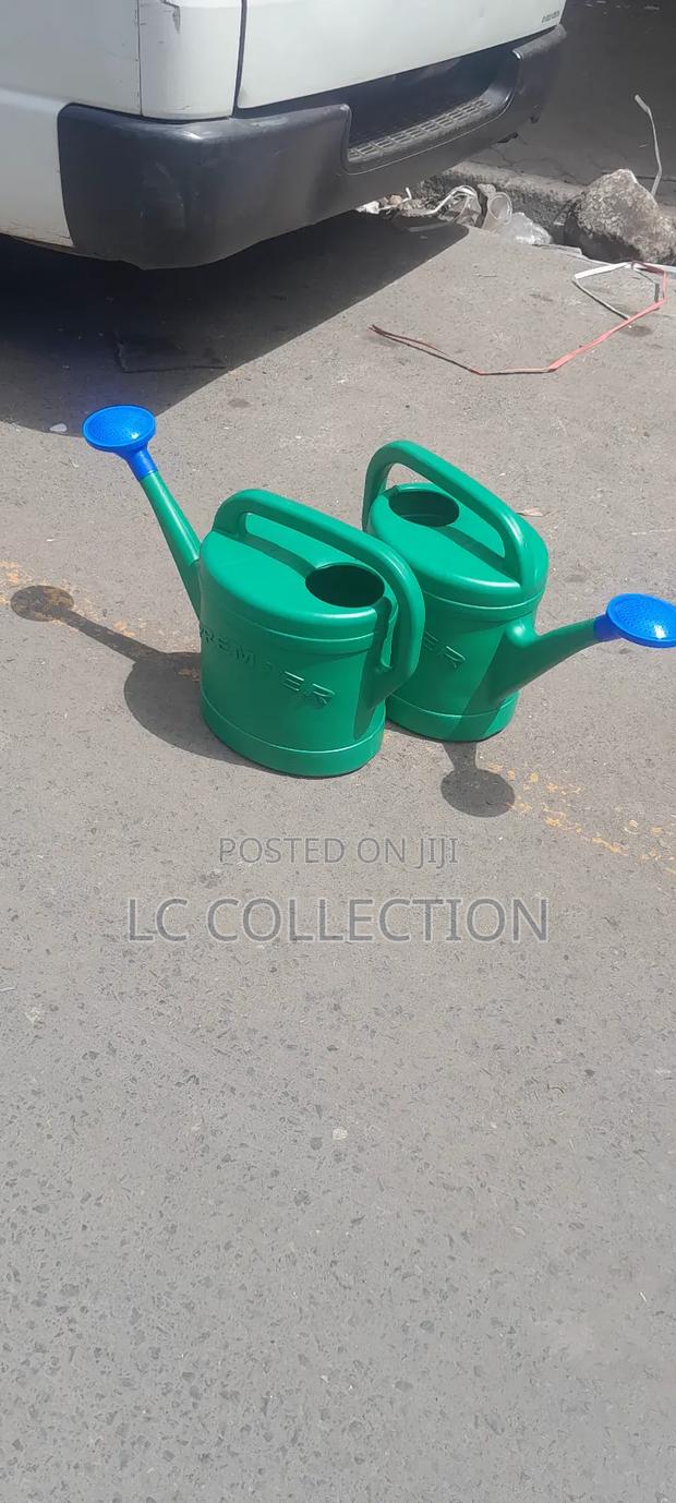 10l Watering Can - thumbnail 3
