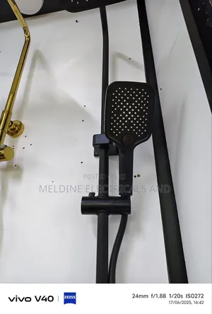 Keyboard Shower Mixer Black