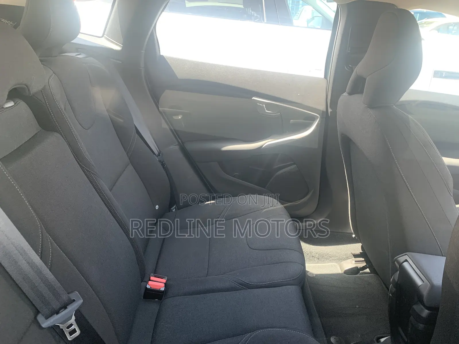 Volvo V40 2018 Teal