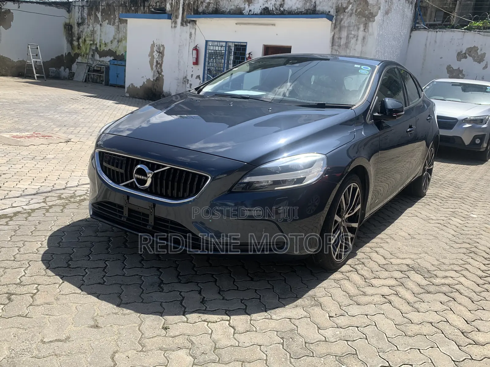 Volvo V40 2018 Blue