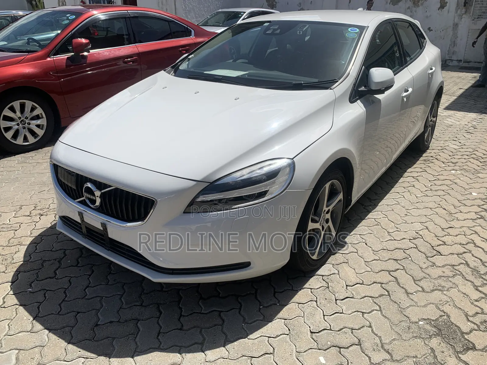 Volvo V40 2018 Off white