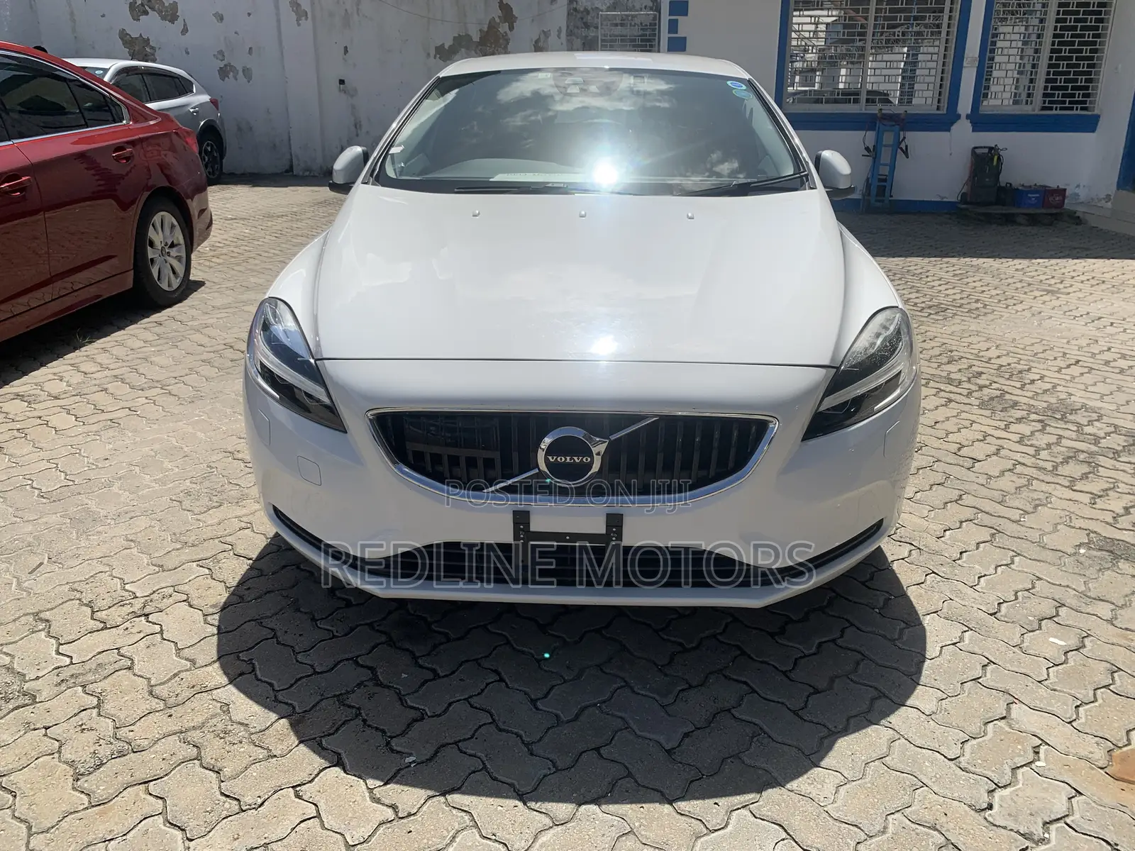 Volvo V40 2018 Off white