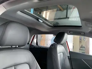 Audi Q2 2.0 TFSI AWD 2018 Red