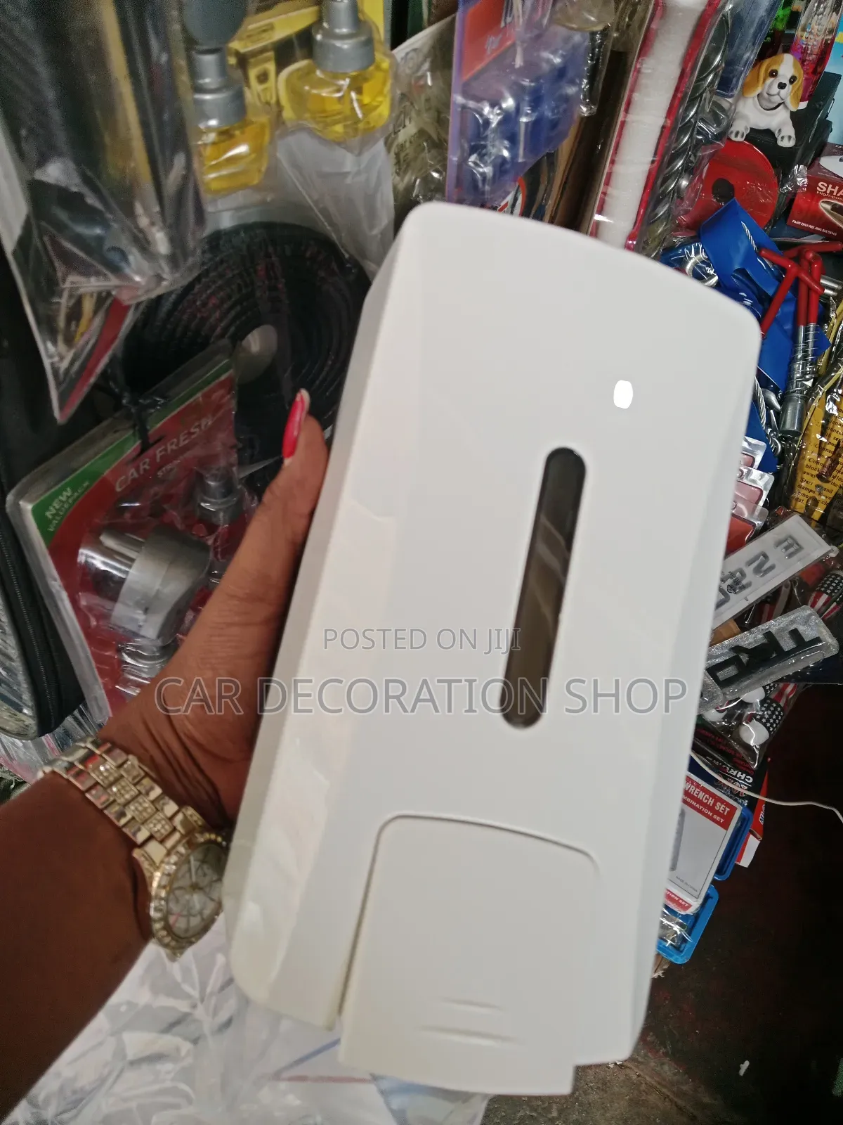 Brand New 1000ml Wall Mount Liquid Soap Dispensers in White