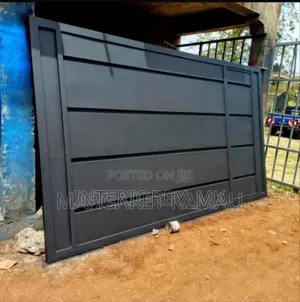 Durable Heavy-Duty Sliding Gate