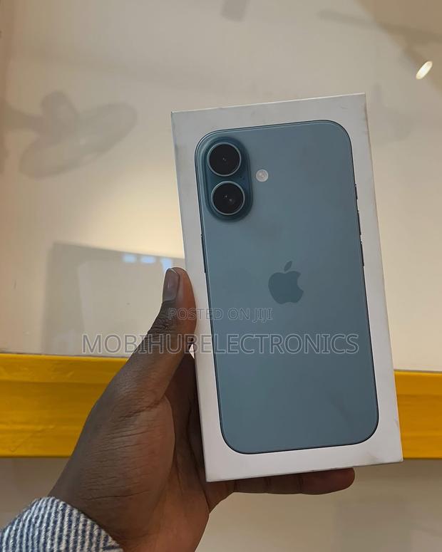New Apple iPhone 16 128 GB Green