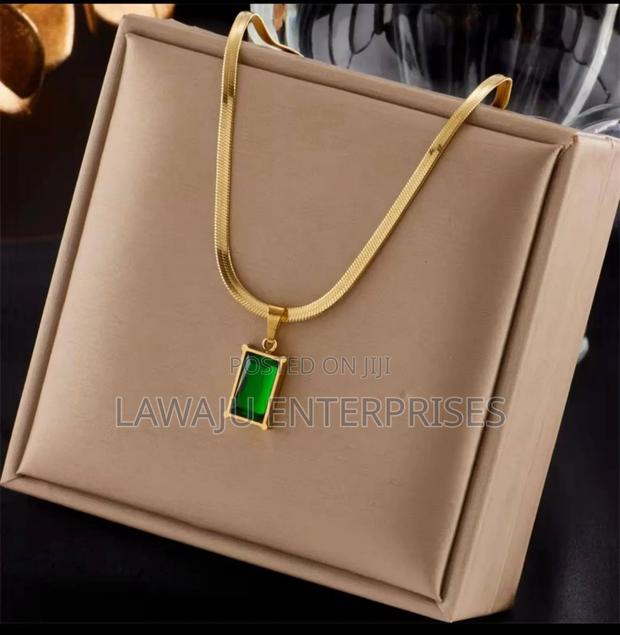 Hypoallergenic Necklace - main view