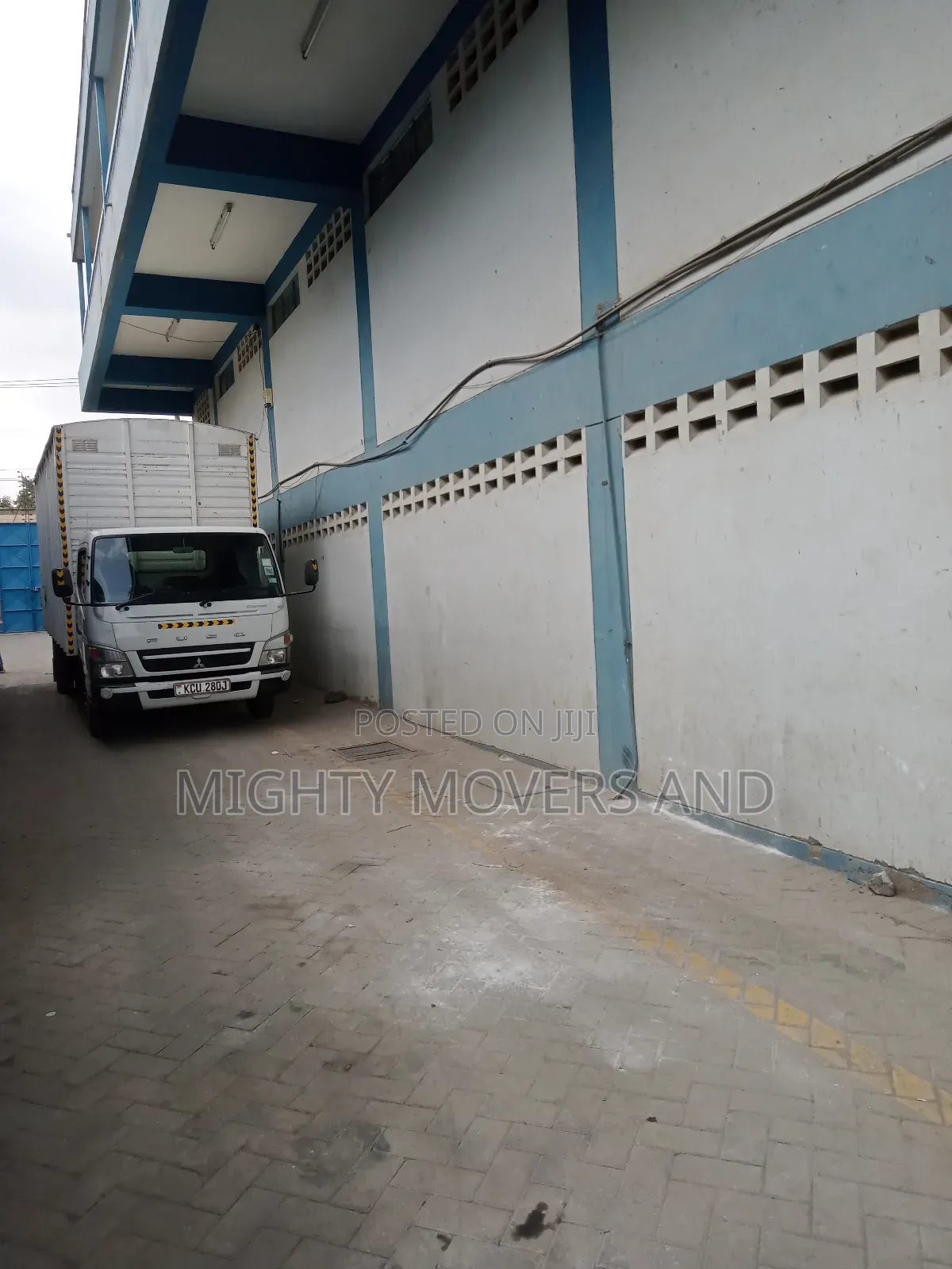 Canter High Roof Available for Transport