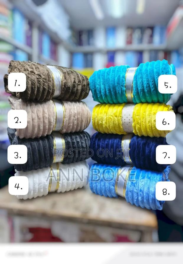 *Velvet Throw Blankets* Comfy Warm Size - 6by6 - thumbnail 9