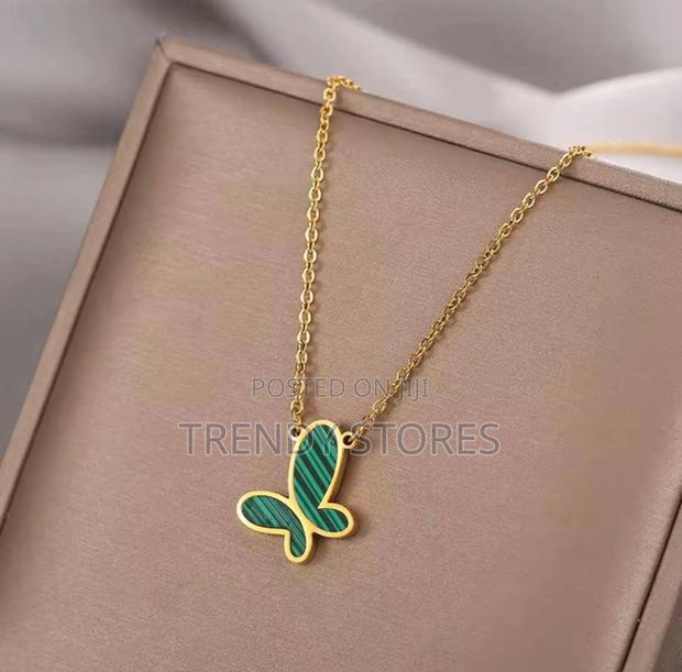 Hypoallergenic Necklace - thumbnail 2