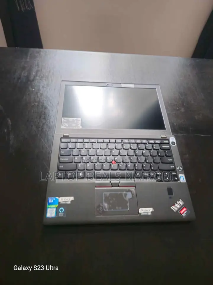 Laptop Lenovo ThinkPad X270 8GB Intel Core i5 SSD 256GB