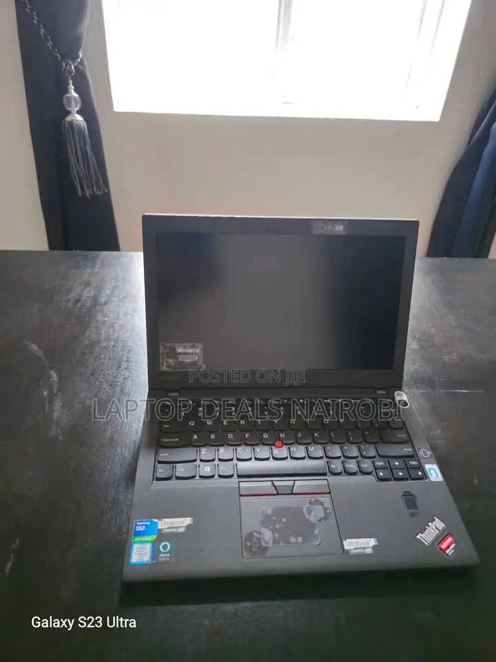 Laptop Lenovo ThinkPad X270 8GB Intel Core i5 SSD 256GB