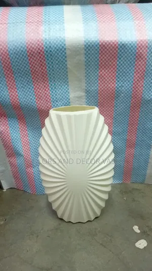 Plastic Vase Centre Piece