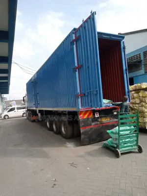 Box Body Trailers Available for Transport.