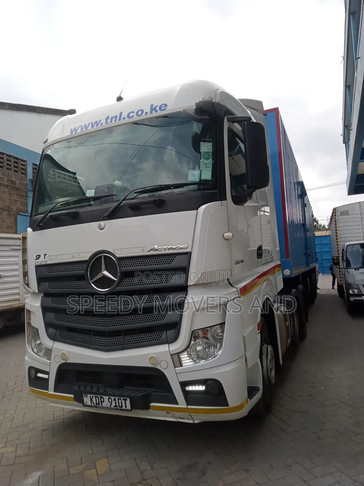Trailer Accessible for Inter. Country Transport Services.