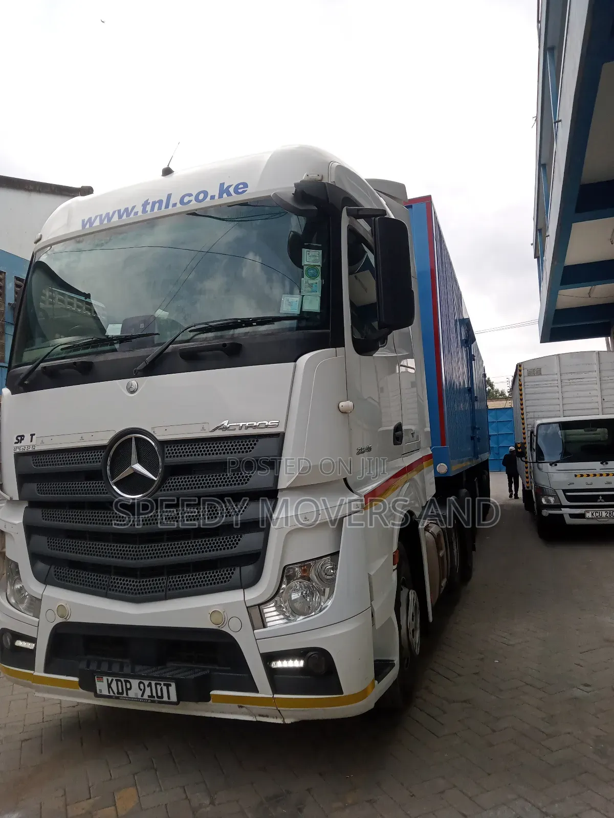 Trailer Accessible for Inter. Country Transport Services.