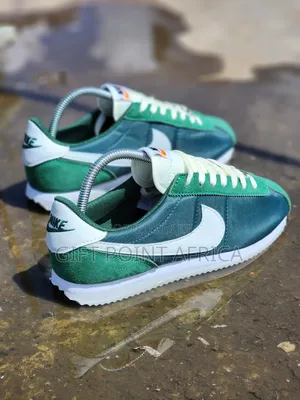 *Nike Cortez  Green-white* Sneakers *