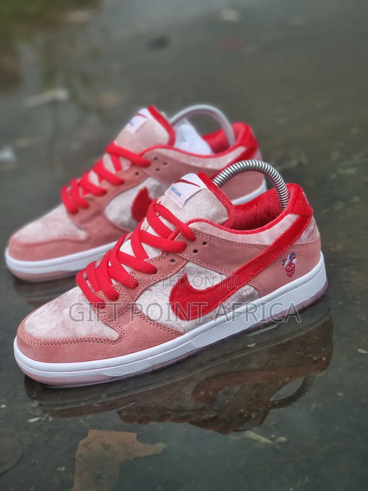 Nike Strange Love Sneakers For Ladies